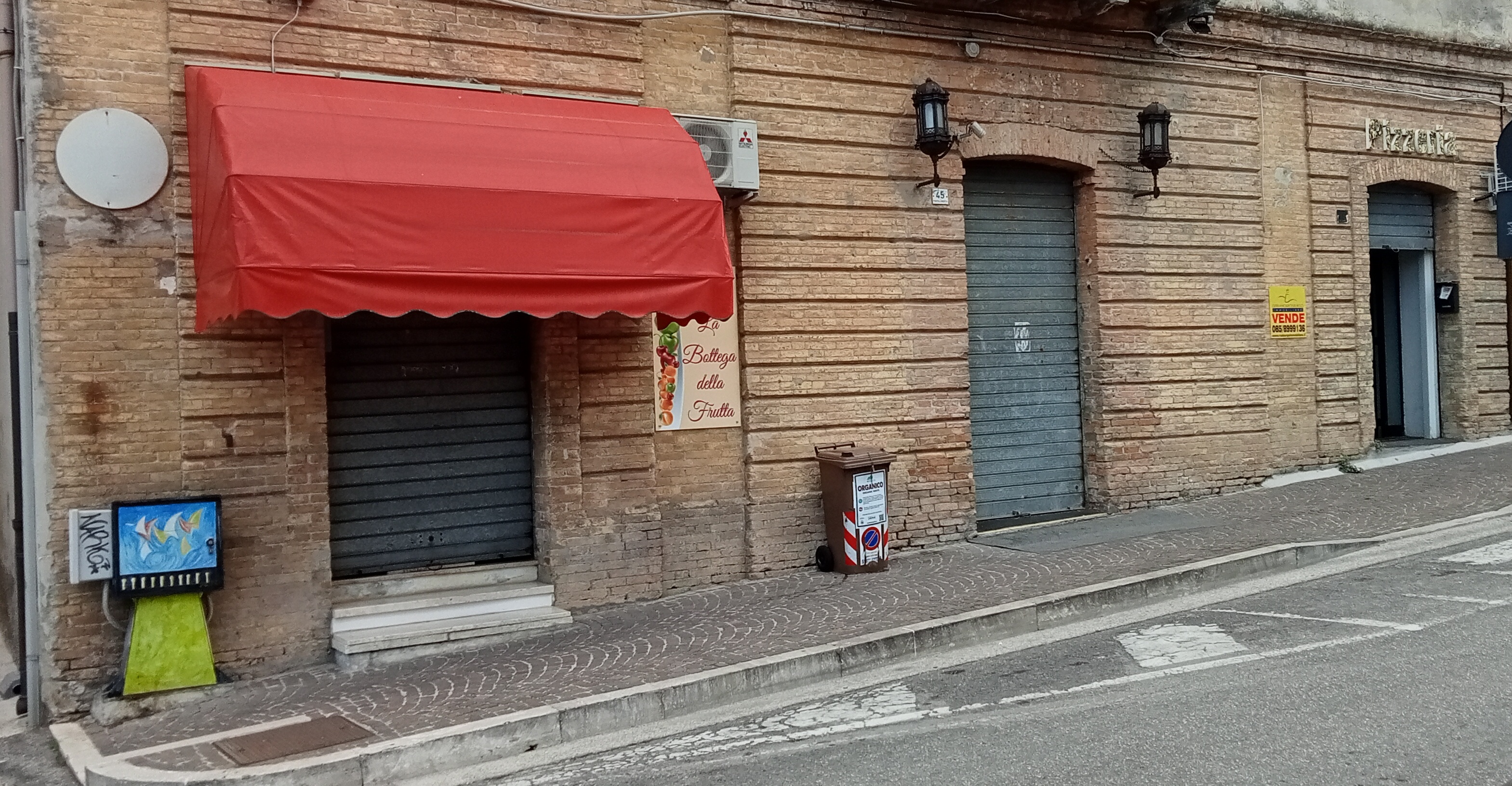 Piccolo locale commerciale a Giulianova Paese – G1