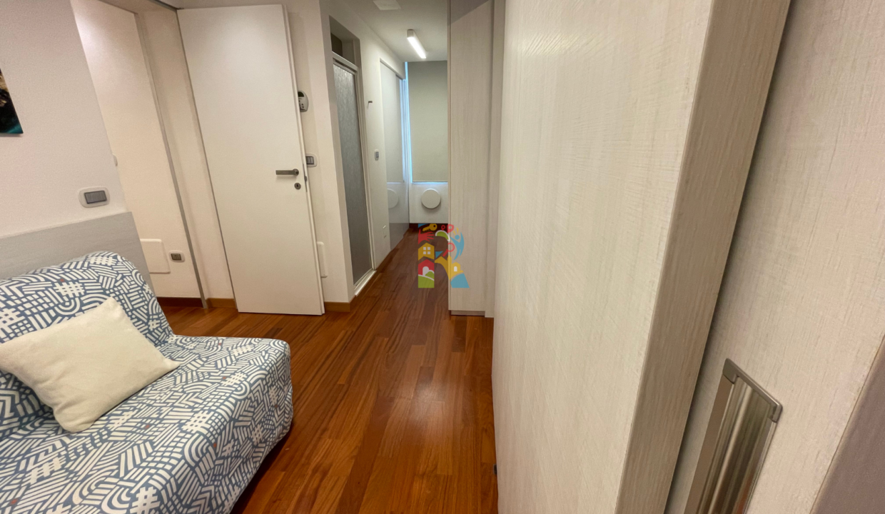 R98_casa_giulianova_cabina_armadio5