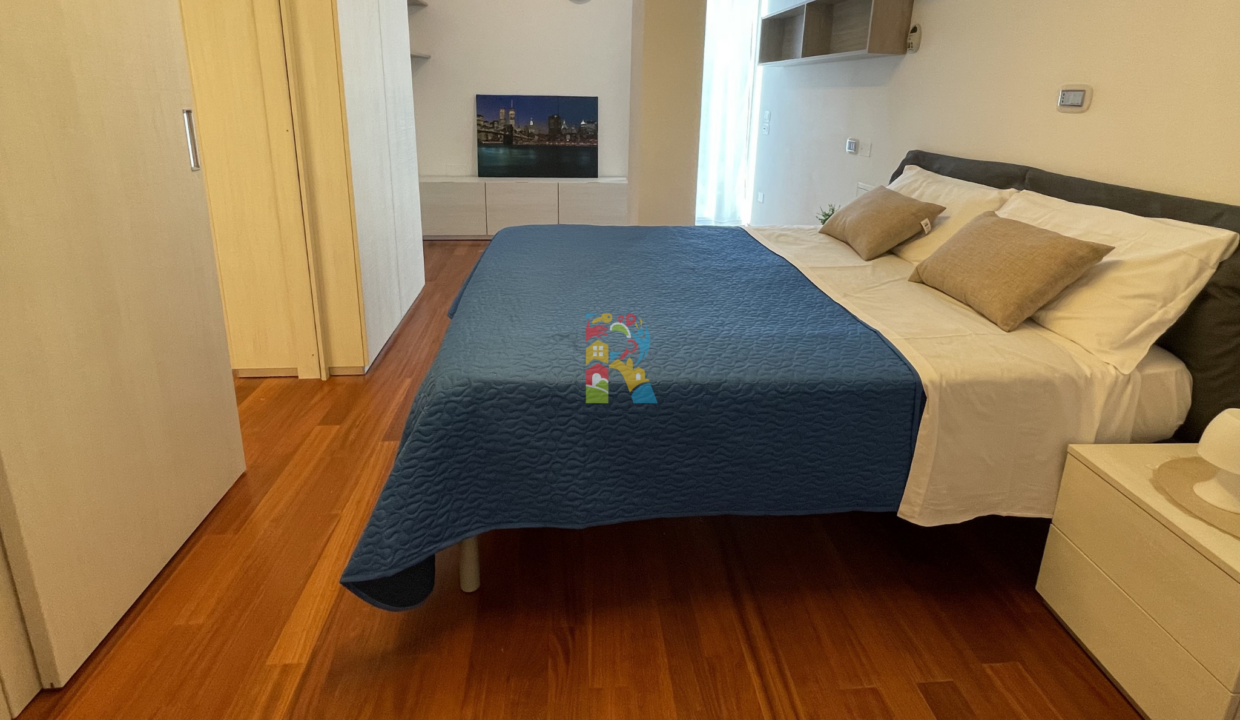 R98_casa_giulianova_camera_matrimoniale1