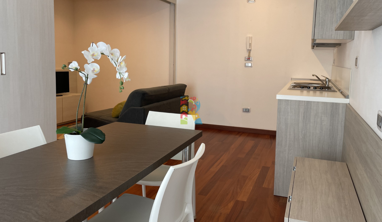 R98_casa_giulianova_soggiorno_cucina1