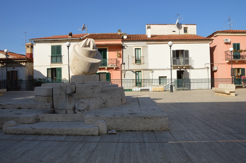 manoppello_casa_veronica_piazza2