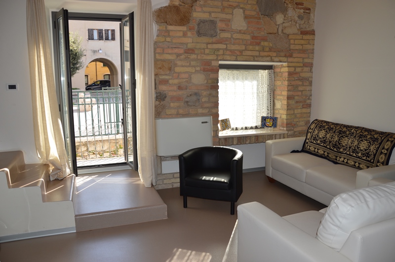 manoppello_casa_veronica_soggiorno_primo_piano