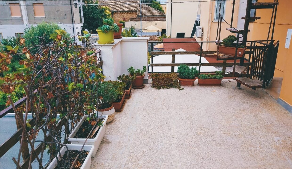 r28 scerne Pavone TERRAZZO 3